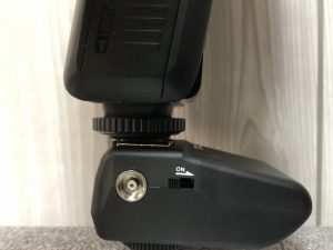 スマホ専用ストロボTRIC